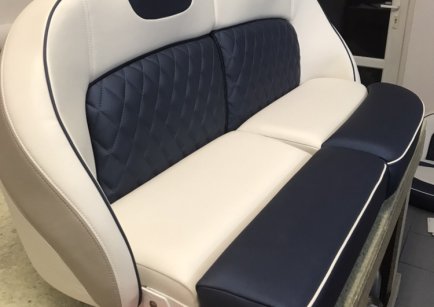 Lódka Four Winns Vista 286