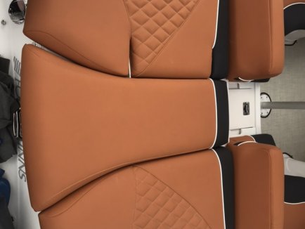 TAPICERKA LODZI FOUR WINNS HORIZON 210