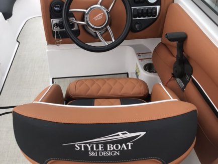 TAPICERKA LODZI FOUR WINNS HORIZON 210