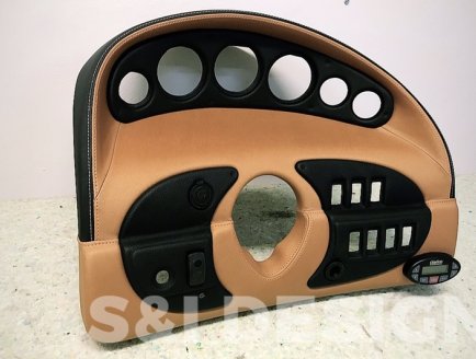 Cockpit FOUR WINNS S215